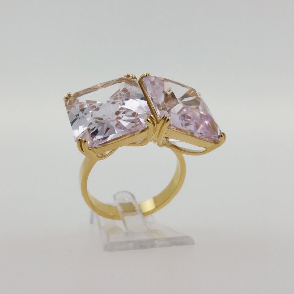 18k. yellow gold ring with two natural kunzite of 28.00 carat