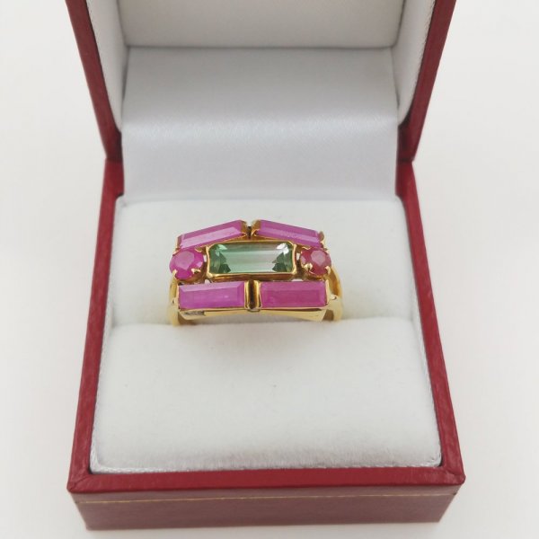18k. yellow gold ring with Tourmaline and  Ruby ca 3.90 carat