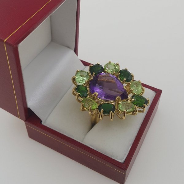 18k. yellow gold cocktail ring with natural gemstones 21.50 carat