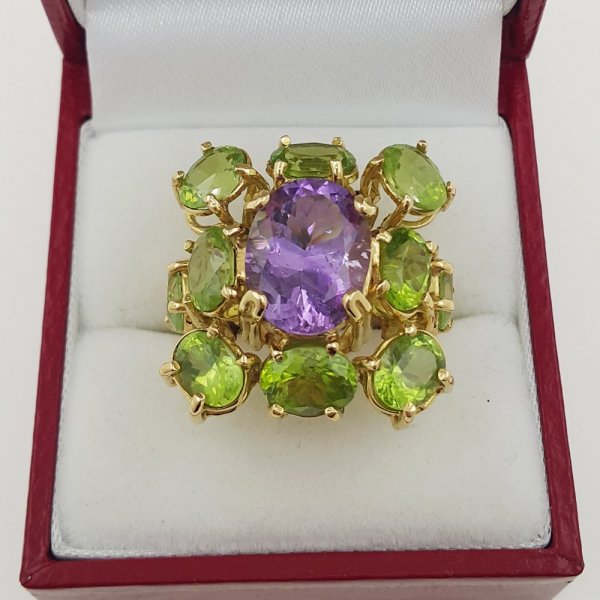 18k. yellow gold cocktail ring with natural gemstones 11.90 carat