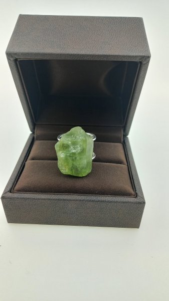 18k. yellow gold cocktail ring with natural gemstones 16.00 carat