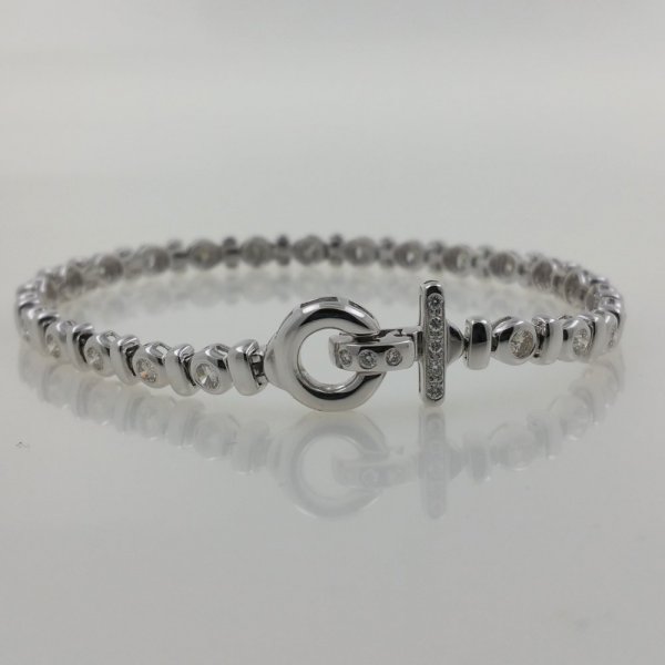 18 k. White gold diamond bracelet - 1.80 carat