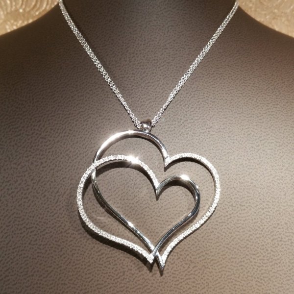 18 k. White gold diamond heart necklace - 0.55 carat