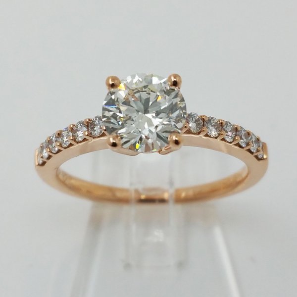 18 k. pink gold diamond ring - 1.30 carat