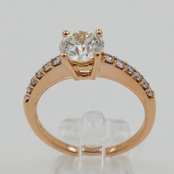 18 k. pink gold diamond ring - 1.30 carat