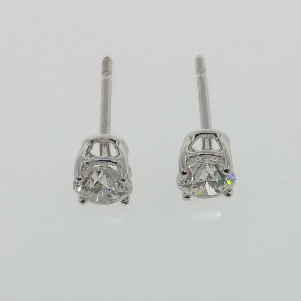 18 k. white gold diamond stud earrings - 1.00 carat