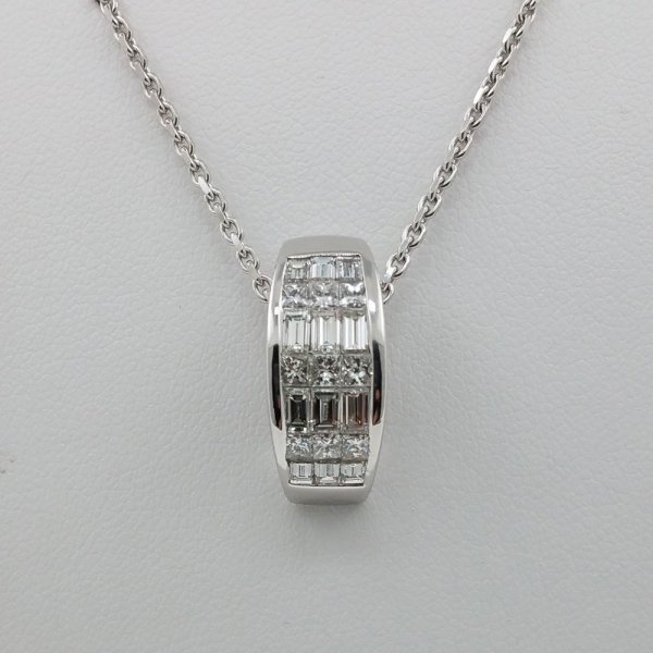 White gold diamond necklace - 1.50 carat
