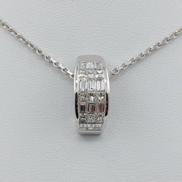 White gold diamond necklace - 1.50 carat