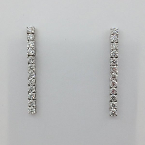18 k. White gold diamonds earrings - 2.50 carat