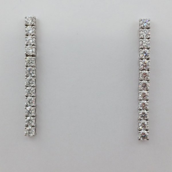 18 k. White gold diamonds earrings - 2.50 carat